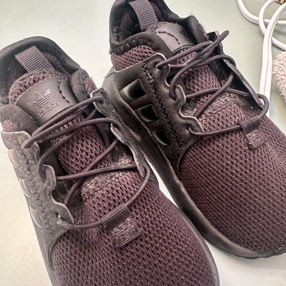 Toddler adidas - Picture 4 of 5